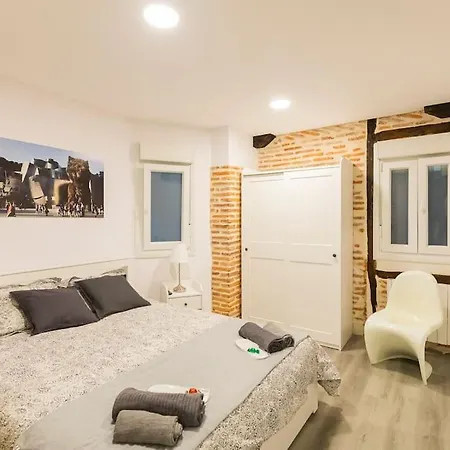 Dendarikale Old Town By Next Stop